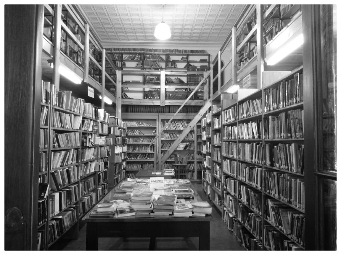 Biblioteca 4