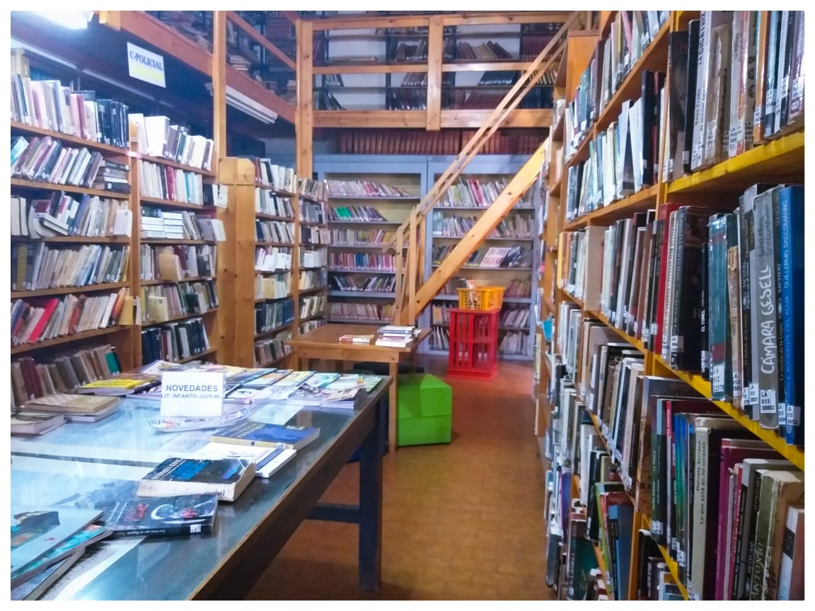 Biblioteca 9