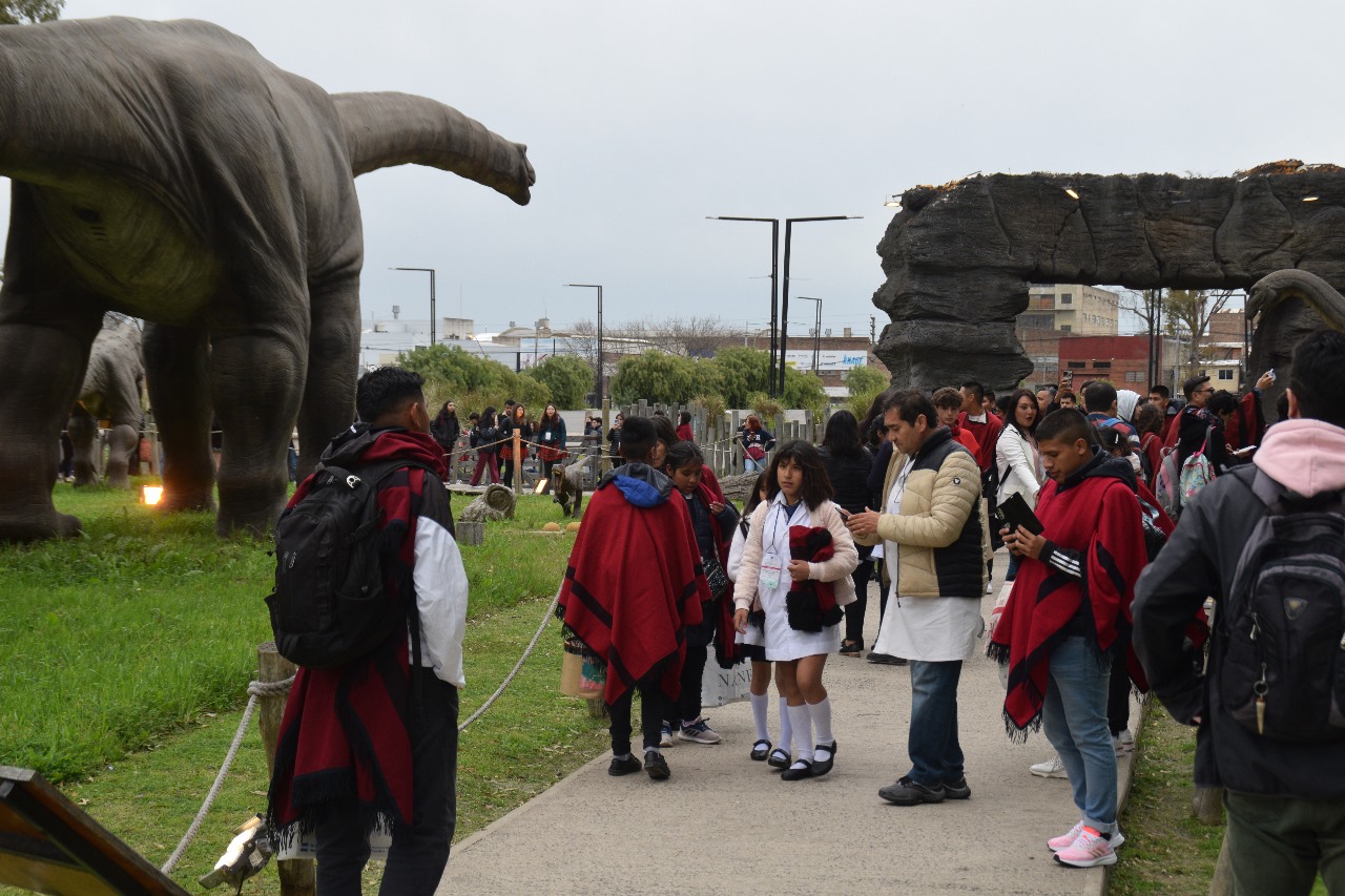 Feria23Dinos1