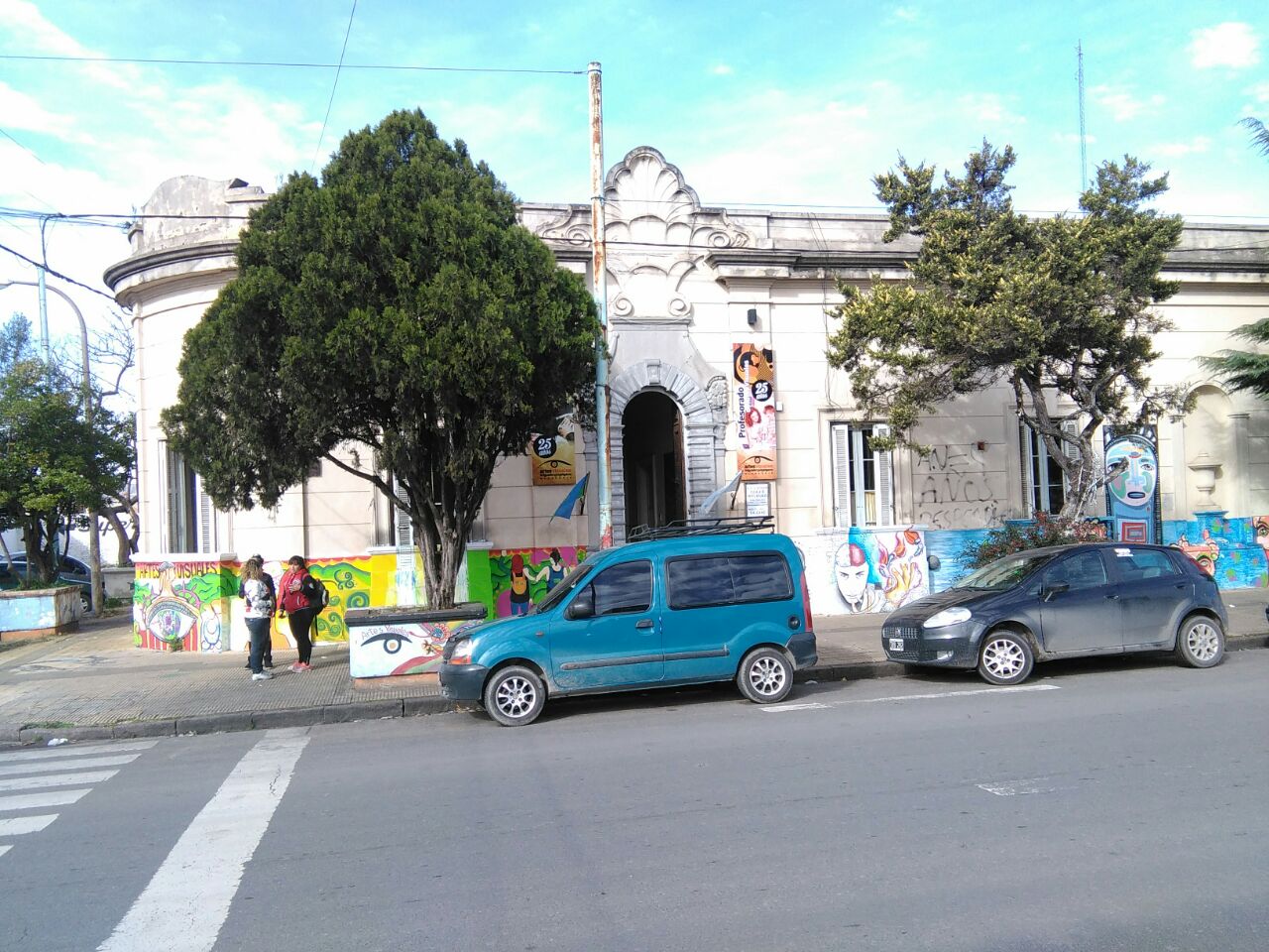 AV4